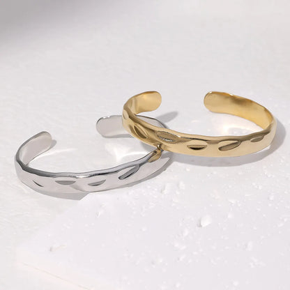 304 Stainless Steel 18K Gold Plated Modern Style Simple Style Plating Asymmetrical Irregular Bangle