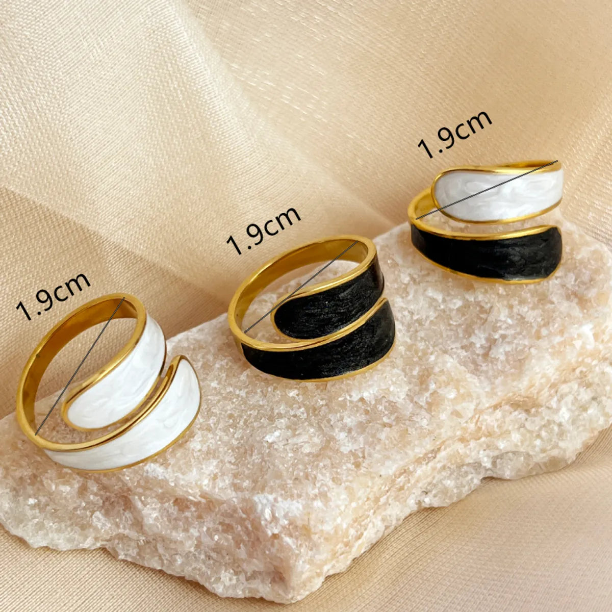 304 Stainless Steel 18K Gold Plated Retro Luxurious Enamel Plating Solid Color Rings