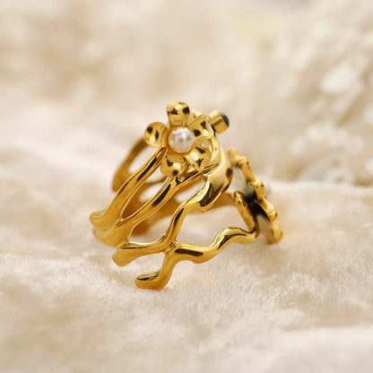 304 Stainless Steel 18K Gold Plated Retro Simple Style Plating Inlay Petal Artificial Pearls Zircon Rings