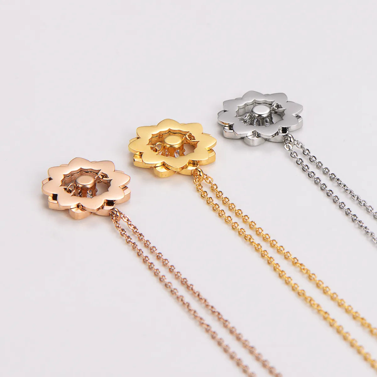 304 Stainless Steel 18K Gold Plated Rose Gold Plated Casual Preppy Style Sweet Inlay Heart Shape Flower Rhinestones Pendant Necklace