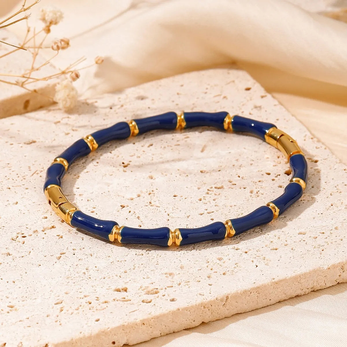 304 Stainless Steel 18K Gold Plated Simple Style Classic Style Geometric Wristband