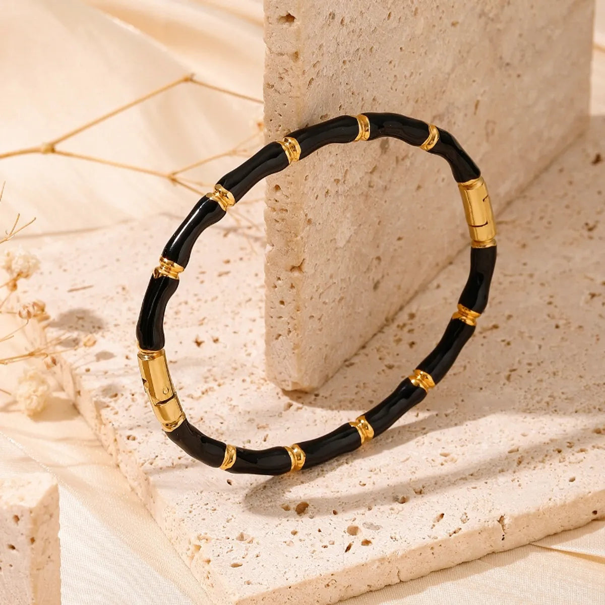 304 Stainless Steel 18K Gold Plated Simple Style Classic Style Geometric Wristband