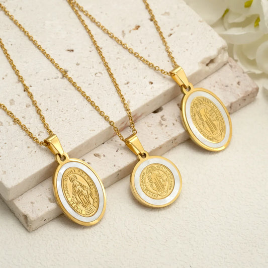 Wholesale Jewelry Simple Style Classic Style Portrait Round 304 Stainless Steel Shell 18K Gold Plated Pendant Necklace