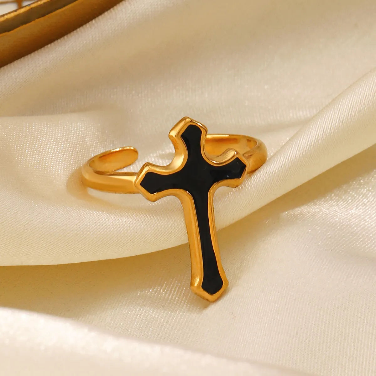 304 Stainless Steel 18K Gold Plated Simple Style Cross Open Rings