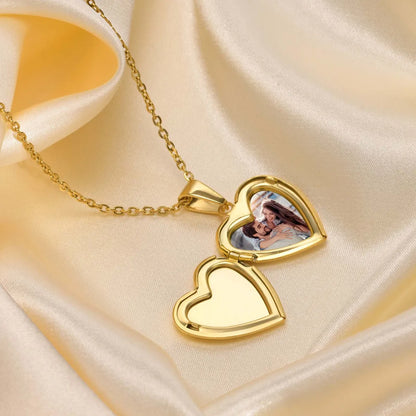 304 Stainless Steel 18K Gold Plated Simple Style Inlay Heart Shape Shell Necklace Pendant