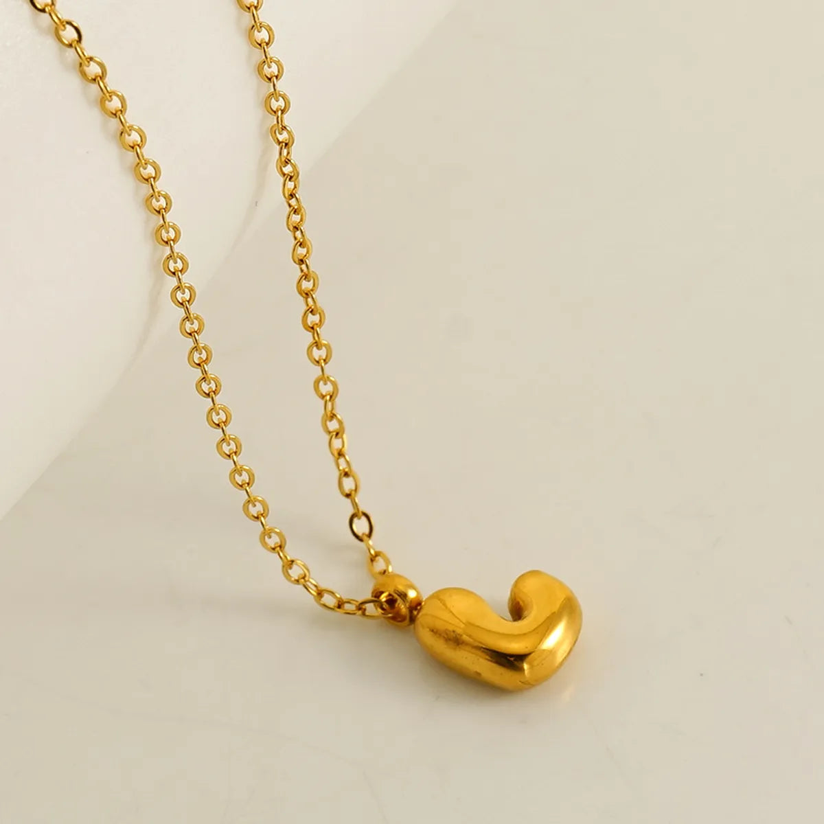 304 Stainless Steel 18K Gold Plated Simple Style Plating Letter Pendant Necklace