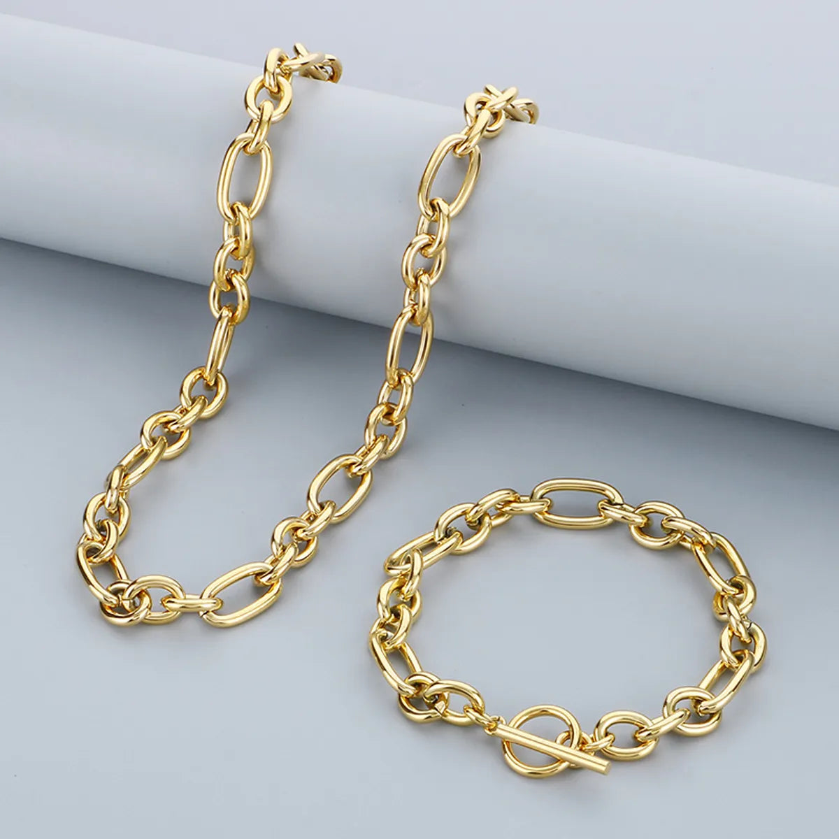 304 Stainless Steel 18K Gold Plated Simple Style Solid Color Jewelry Set