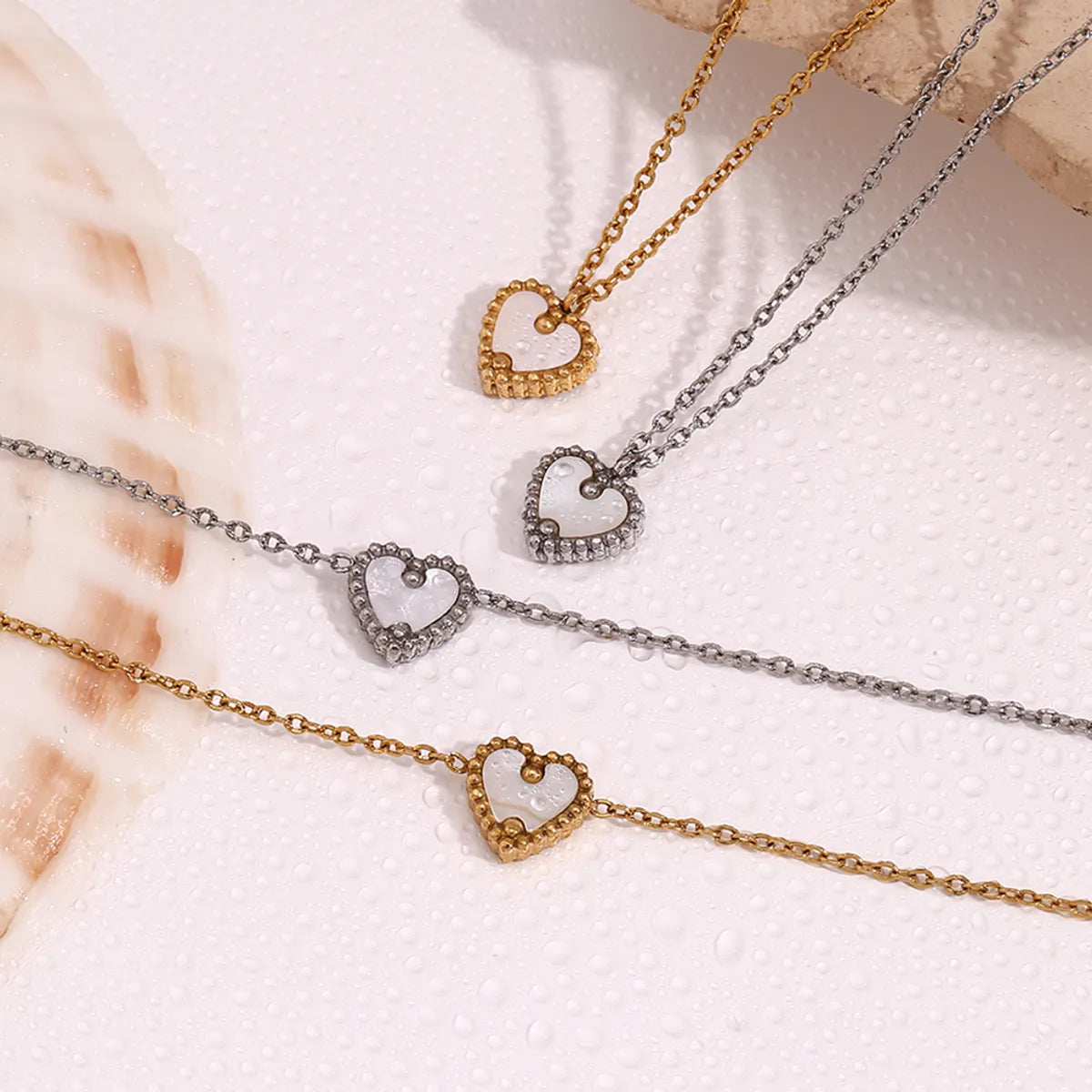 304 Stainless Steel 18K Gold Plated Sweet Simple Style Classic Style Plating Inlay Heart Shape Shell Bracelets Necklace