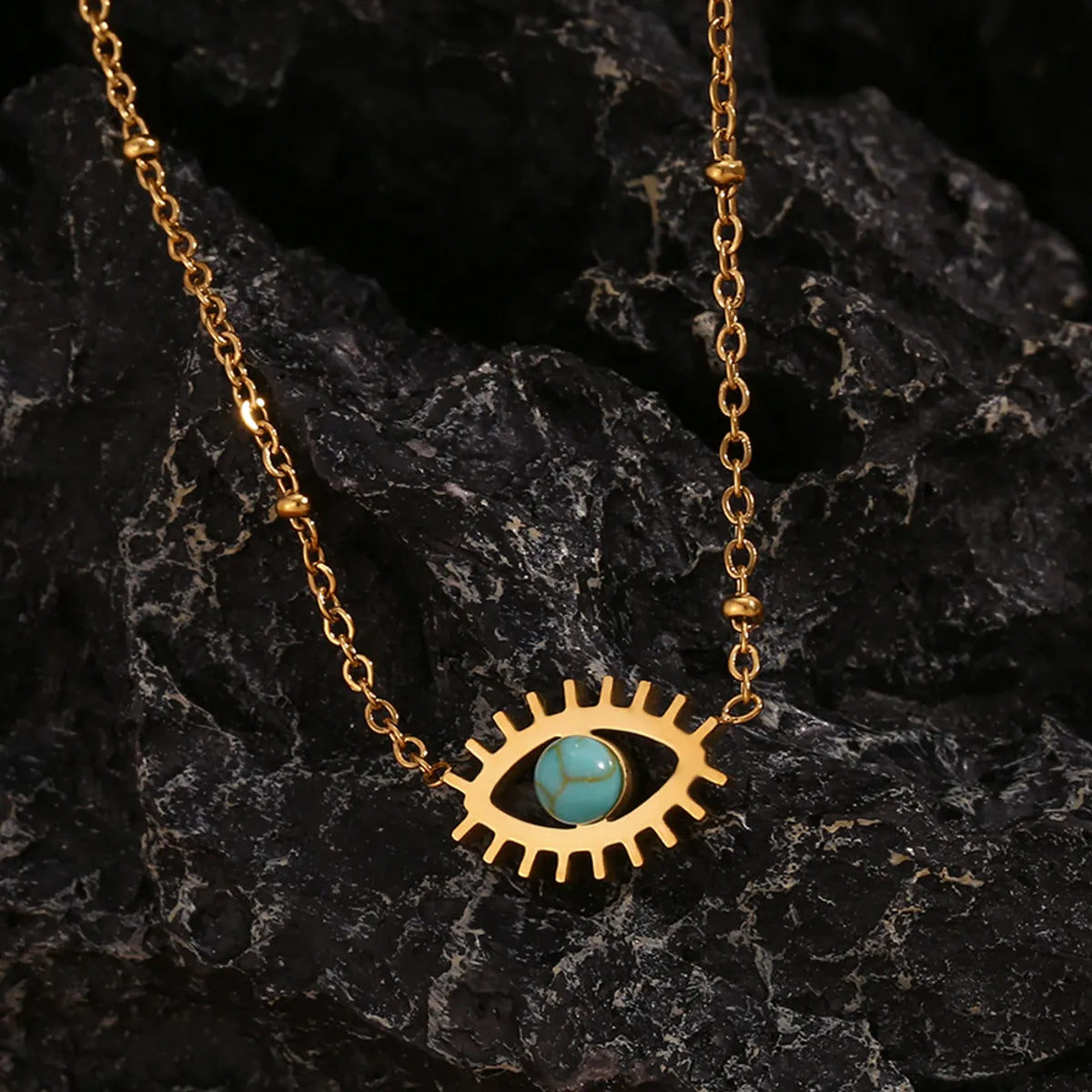 304 Stainless Steel 18K Gold Plated Vintage Style Simple Style Classic Style Plating Hollow Out Inlay Devil'S Eye Turquoise Necklace