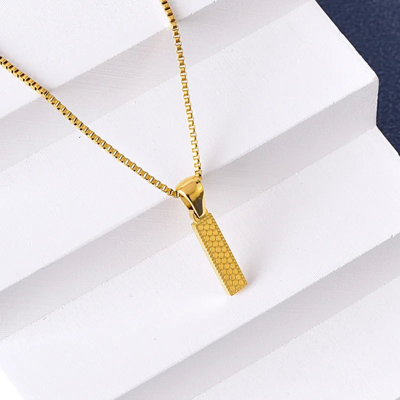 304 Stainless Steel 316 Stainless Steel  18K Gold Plated Basic Simple Style Classic Style Letter Pendant Necklace