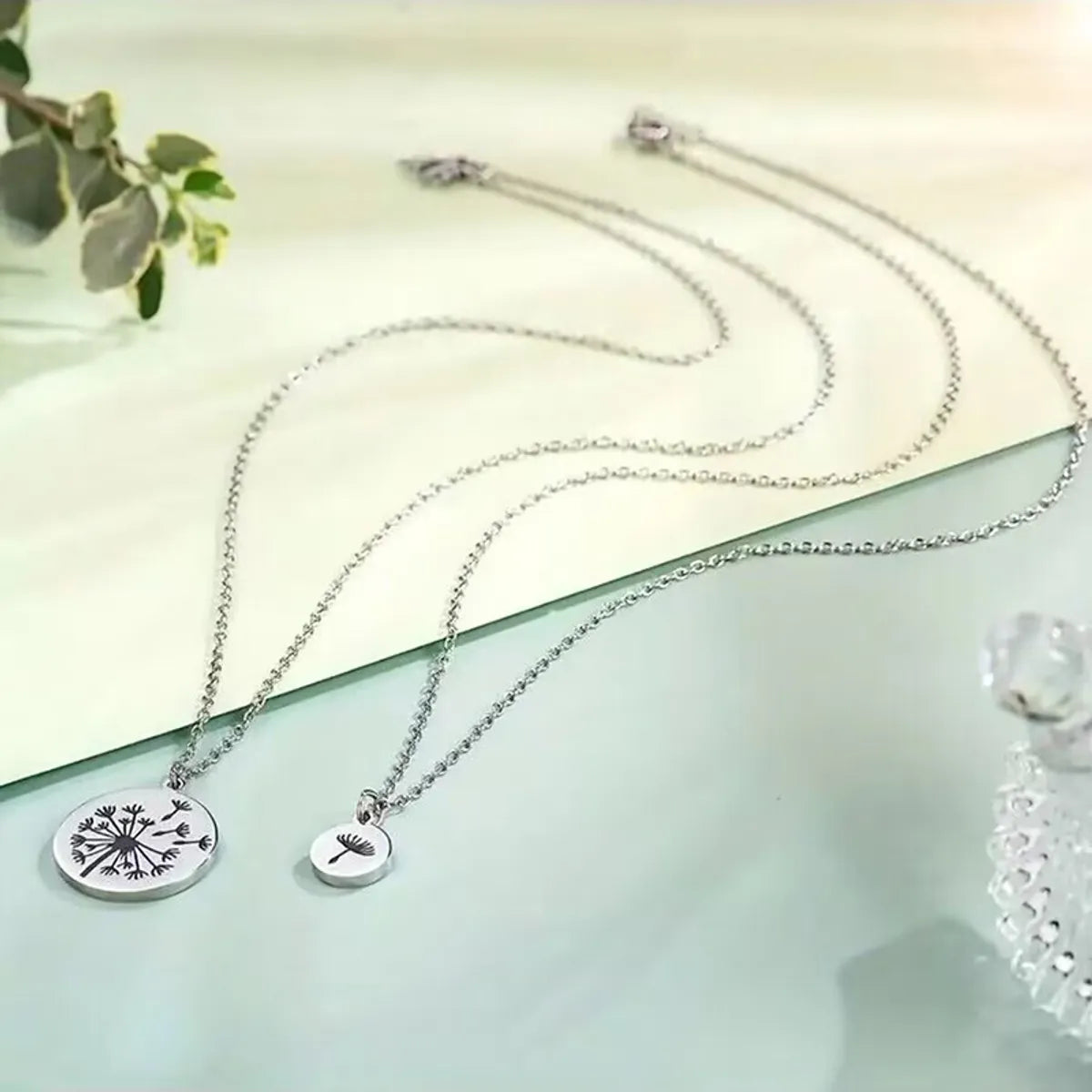 Wholesale Jewelry Basic Modern Style Classic Style Round Dandelion 304 Stainless Steel Silver Plated Pendant Necklace