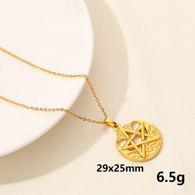 304 Stainless Steel Casual Simple Style Hollow Out Star Moon Pendant Necklace