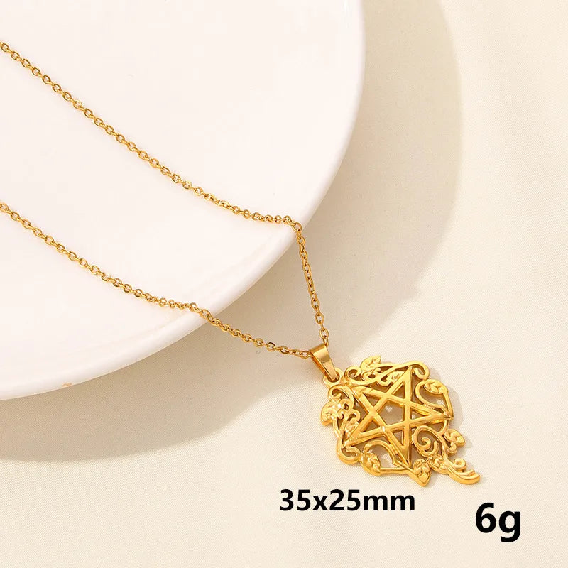 304 Stainless Steel Casual Simple Style Hollow Out Star Moon Pendant Necklace