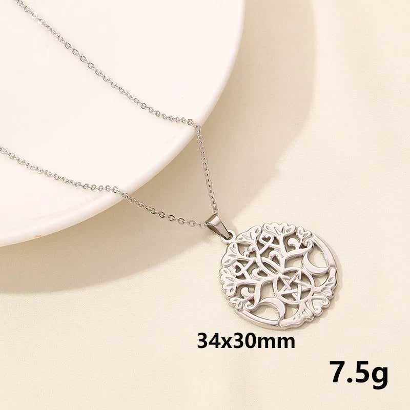 304 Stainless Steel Casual Simple Style Hollow Out Star Moon Pendant Necklace