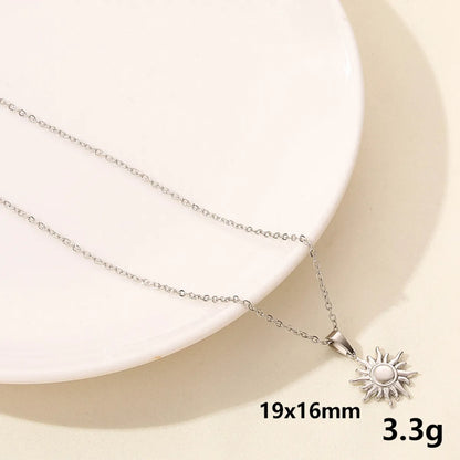 304 Stainless Steel Casual Simple Style Plating Sun Moon Heart Shape Pendant Necklace