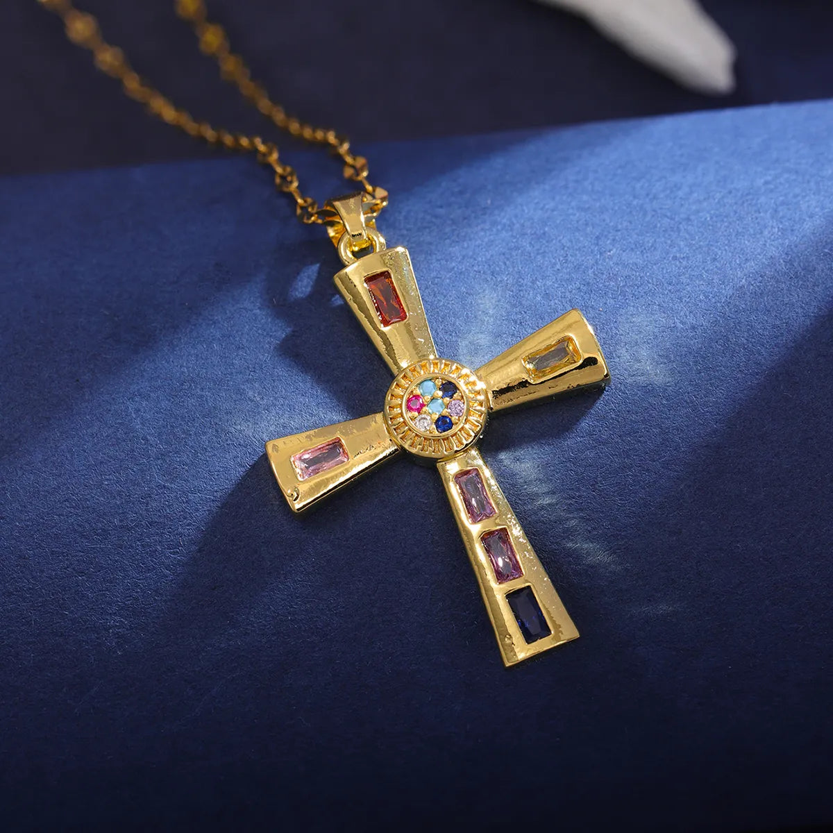 Wholesale Classic Style Cross 304 Stainless Steel Copper Inlay 18K Gold Plated Zircon Pendant Necklace