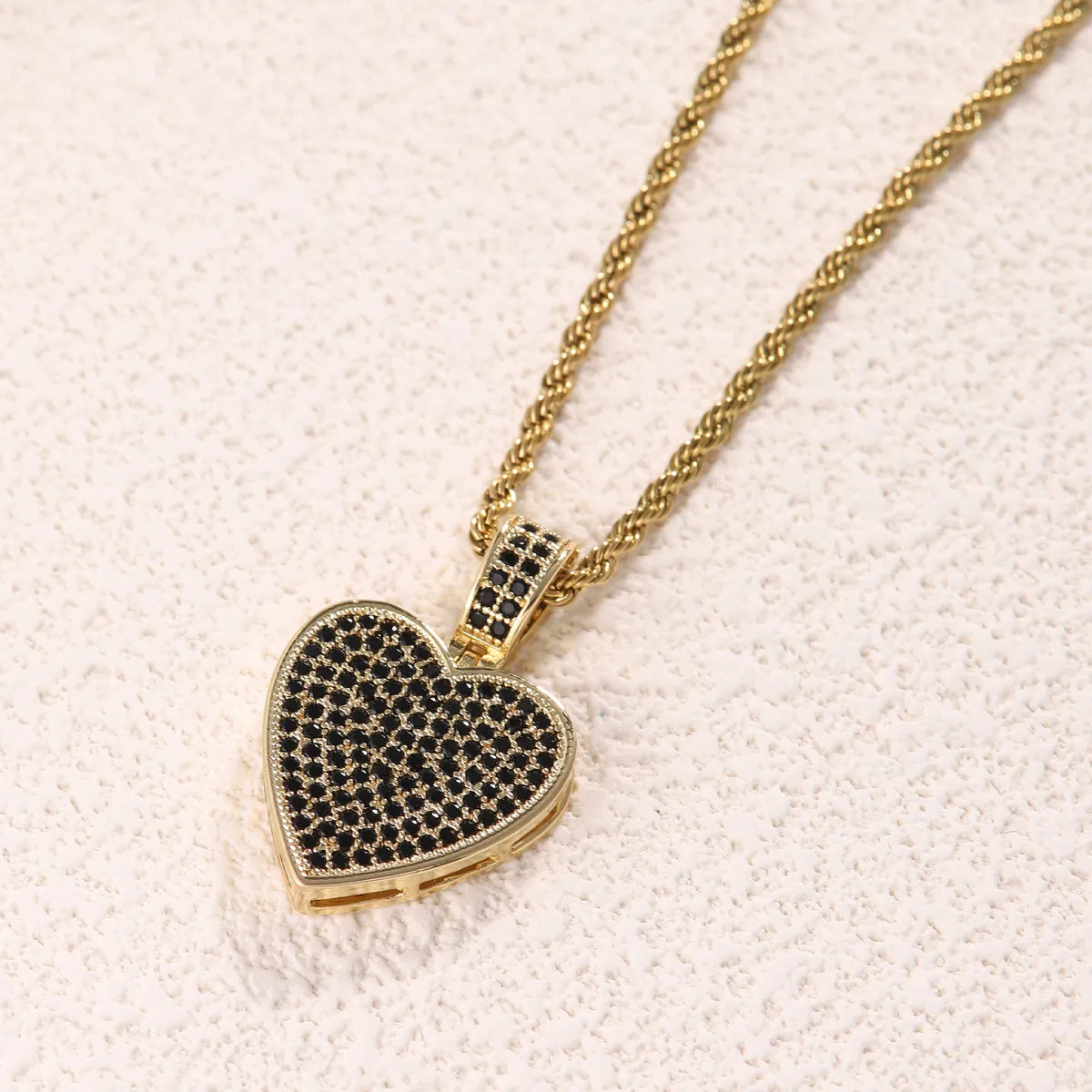 Wholesale Jewelry Hip-Hop Simple Style Shiny Heart Shape 304 Stainless Steel Copper Zircon 18K Gold Plated Inlay Pendant Necklace