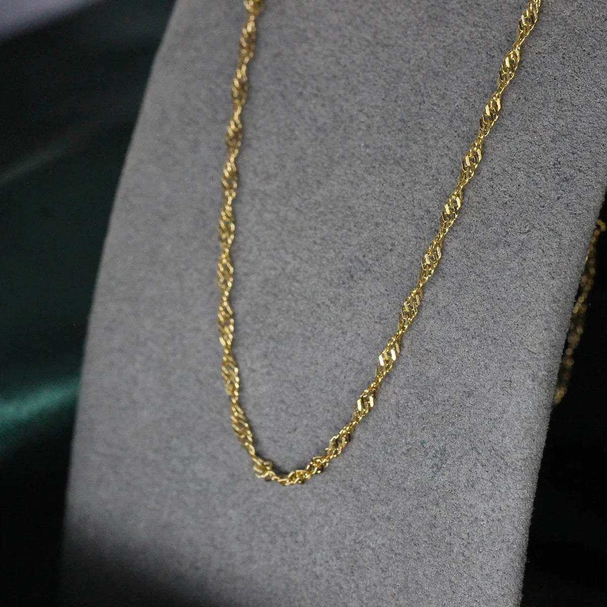 304 Stainless Steel Gold Plated Basic Modern Style Classic Style Solid Color Necklace