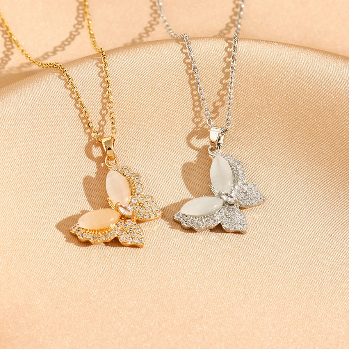 Titanium Steel 18K Gold Plated Casual Commute Plating Diamond Moon Snake Butterfly Resin Opal Zircon Pendant Necklace