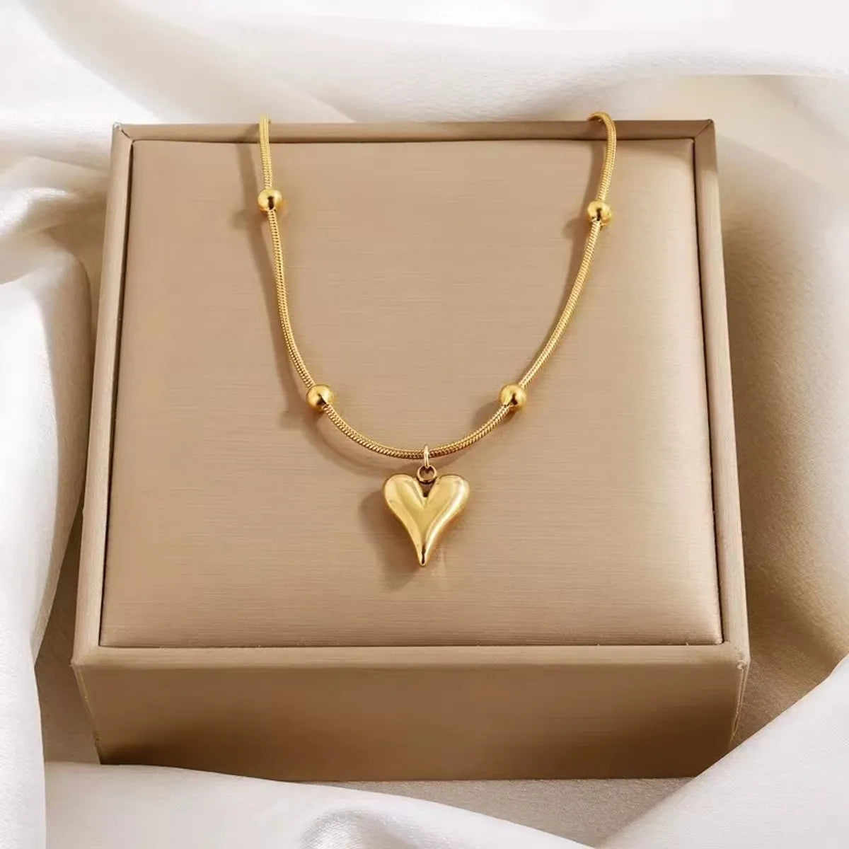 304 Stainless Steel 18K Gold Plated IG Style Simple Style Heart Shape Pendant Necklace