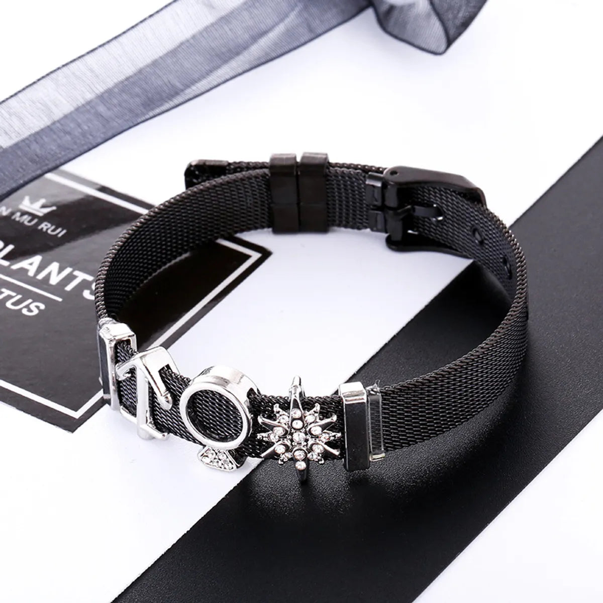 304 Stainless Steel Pu Leather Simple Style Classic Style Inlay Snowflake Rhinestones Bracelets