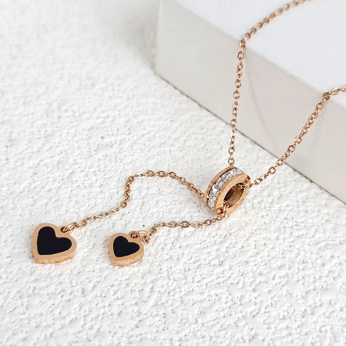 304 Stainless Steel Rose Gold Plated Simple Style Inlay Heart Shape Zircon Pendant Necklace