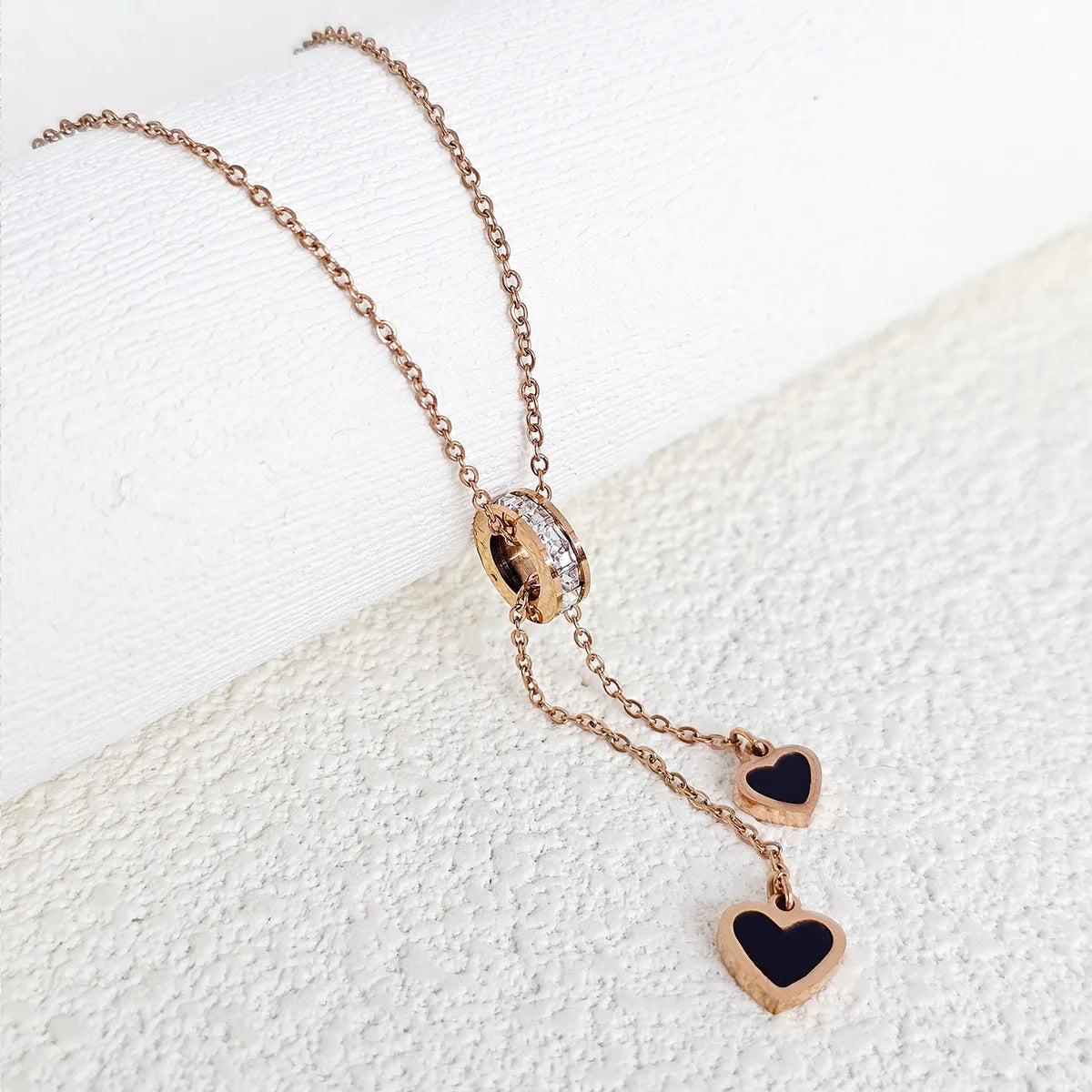 304 Stainless Steel Rose Gold Plated Simple Style Inlay Heart Shape Zircon Pendant Necklace