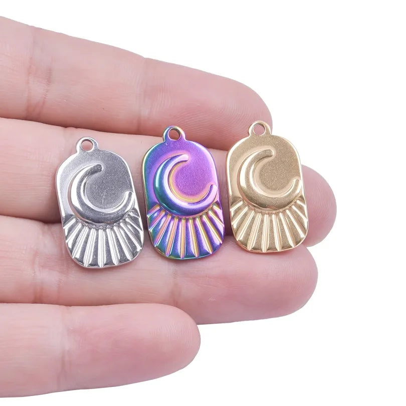 304 Stainless Steel Simple Style Classic Style Plating Moon Pendant Necklace