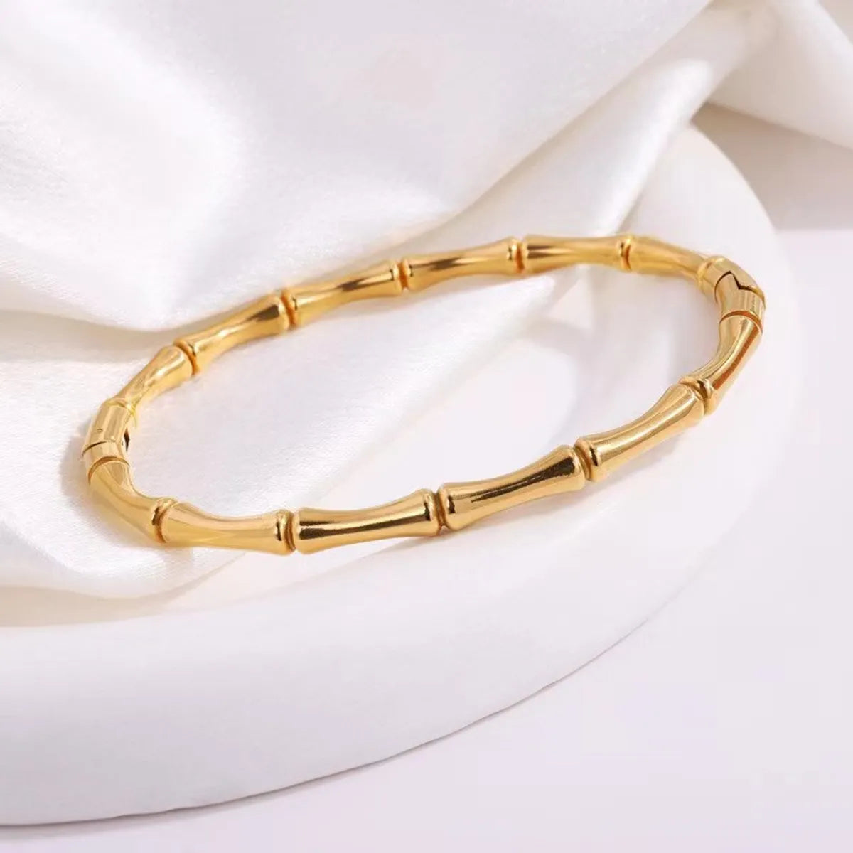 Simple Style Classic Style Solid Color 304 Stainless Steel 18K Gold Plated Bangle In Bulk