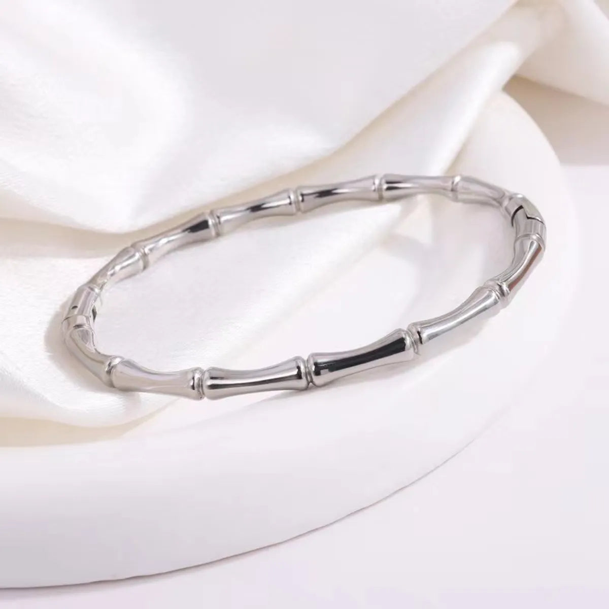 Simple Style Classic Style Solid Color 304 Stainless Steel 18K Gold Plated Bangle In Bulk