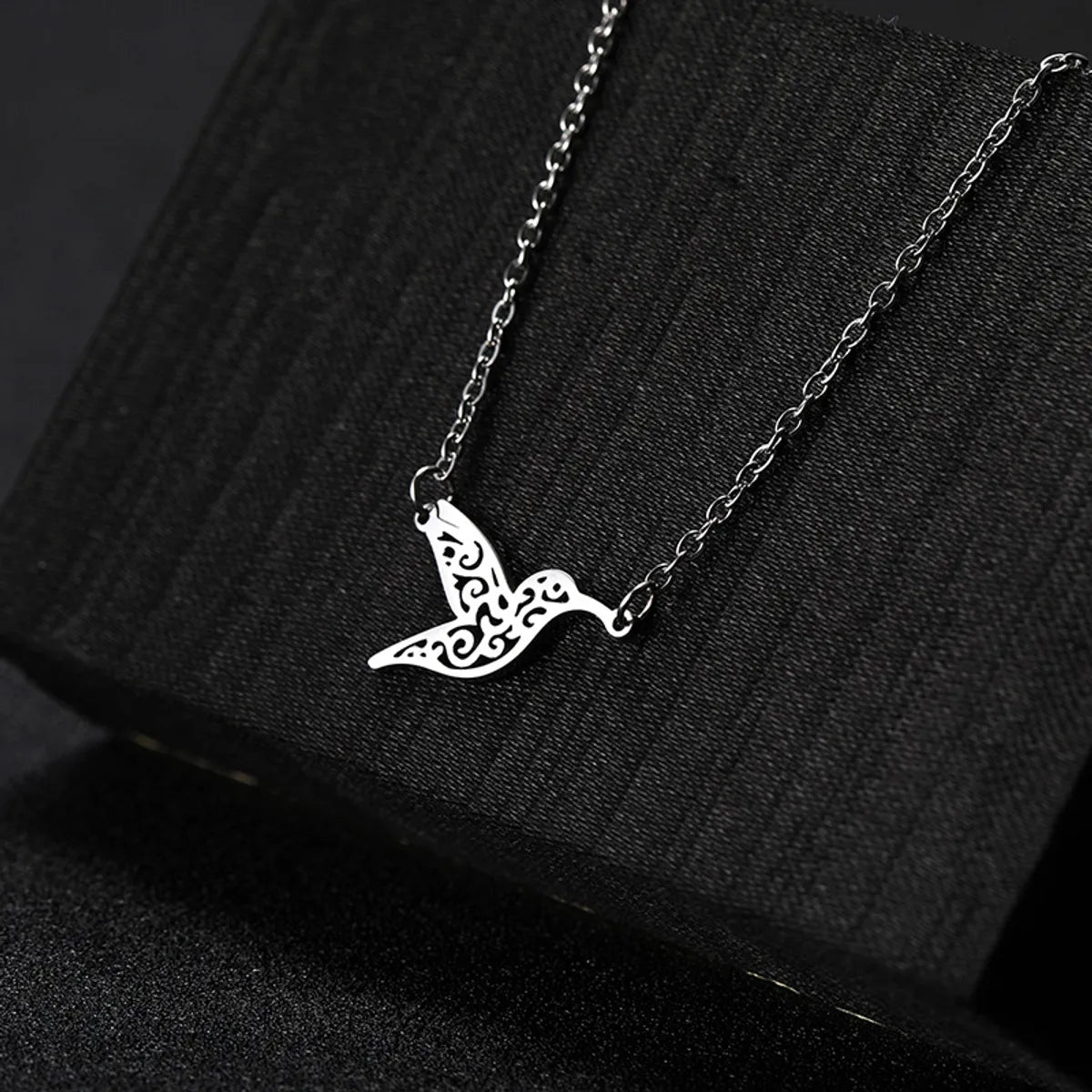 Wholesale Jewelry Simple Style Hummingbird 304 Stainless Steel Silver Plated Hollow Out Pendant Necklace