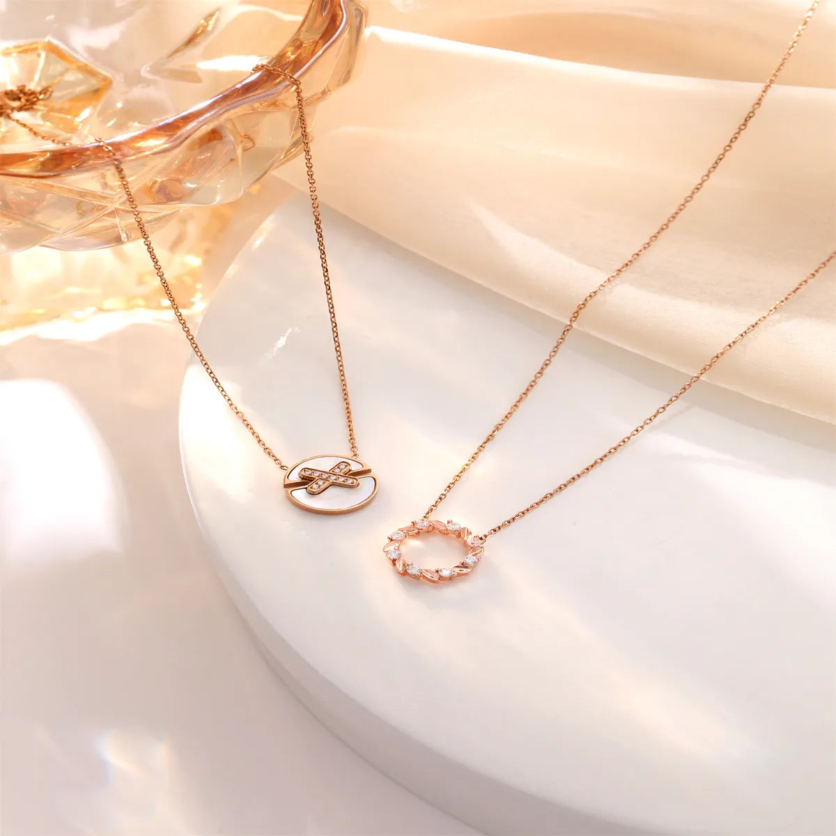 Wholesale Jewelry Fairy Style Elegant Lady Circle 304 Stainless Steel Sterling Silver Zircon Rose Gold Plated Inlay Pendant Necklace