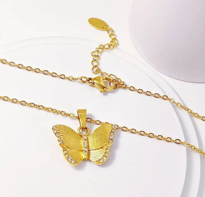 304 Stainless Steel Titanium Steel 18K Gold Plated Elegant Basic Simple Style Plating Inlay Solid Color Butterfly Rhinestones Pendant Necklace