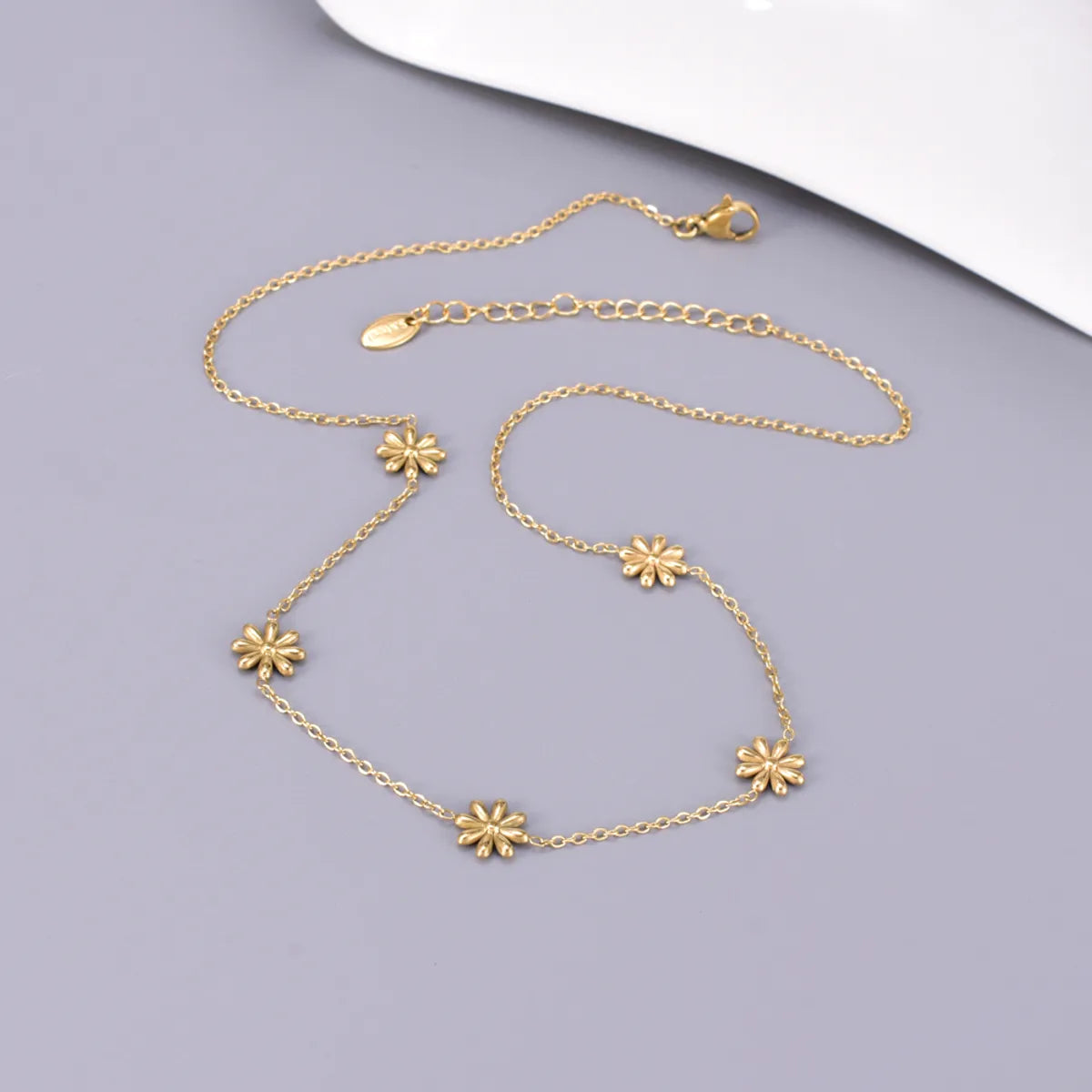 304 Stainless Steel Titanium Steel 18K Gold Plated Elegant Simple Style Plating Solid Color Necklace