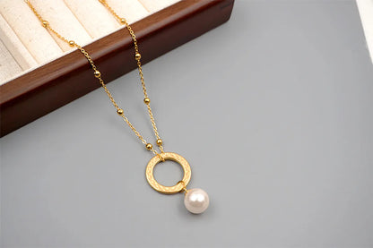 304 Stainless Steel Imitation Pearl Titanium Steel Gold Plated Vintage Style Classic Style Handmade Inlay Circle Artificial Pearls Pendant Necklace