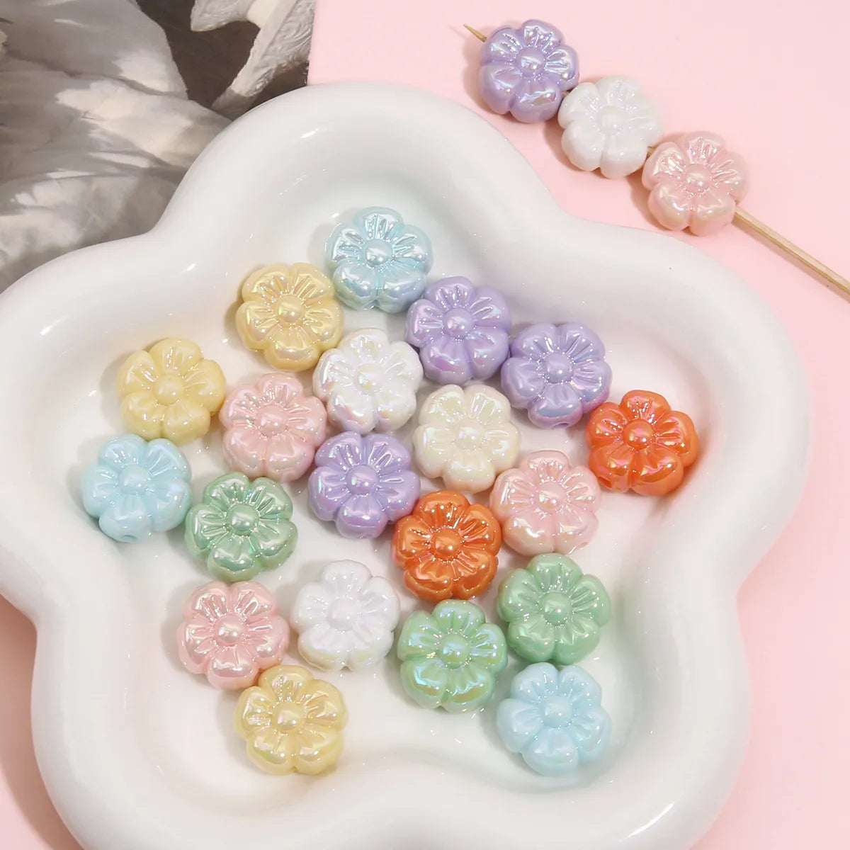 4 Pieces Per Pack 19 * 19mm Hole 2~2.9mm Arylic Flower Beads