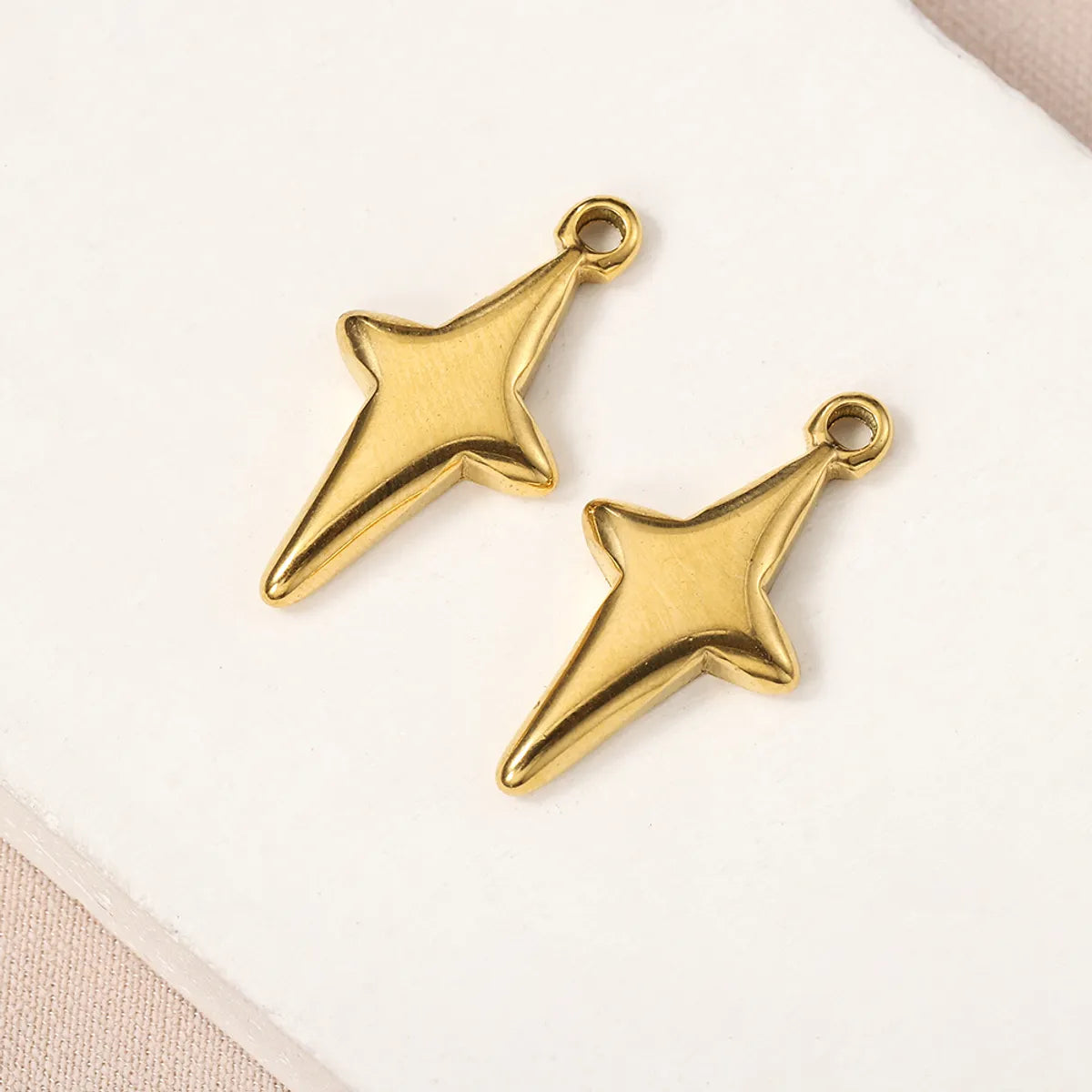 5 PCS/Package 12 * 23mm Hole 2~2.9mm 304 Stainless Steel 18K Gold Plated Star Pendant