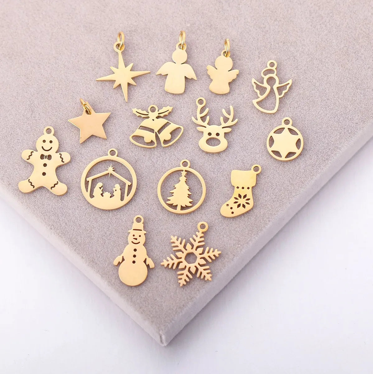 5 PCS/Package 13*16mm 14*19mm 304 Stainless Steel Christmas Tree Snowman Snowflake Pendant