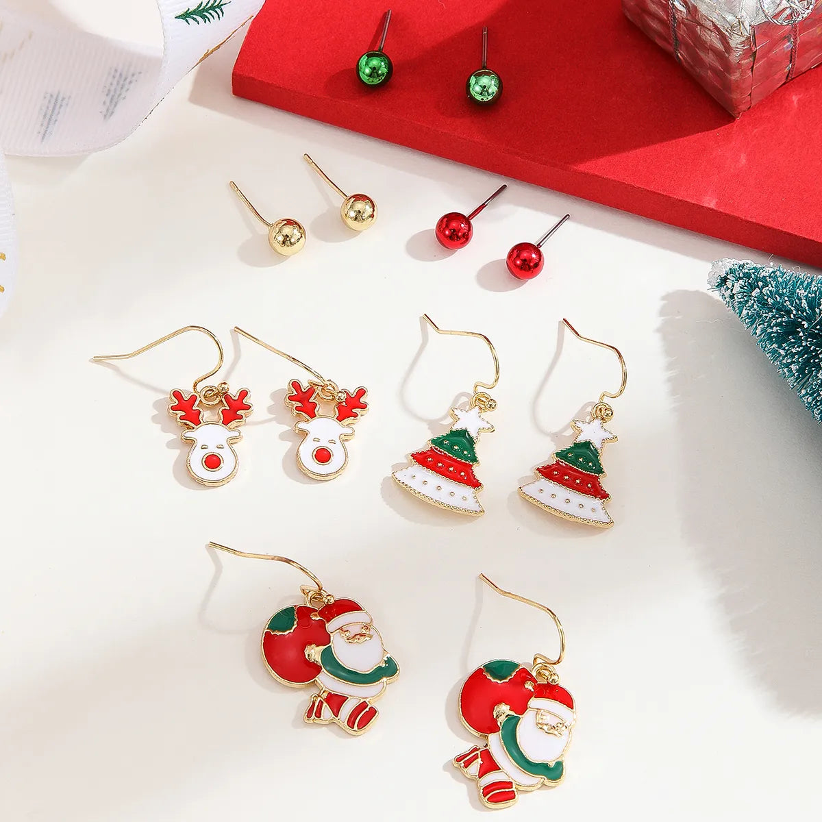 6 Pairs Christmas Santa Claus Plating Alloy Gold Plated Drop Earrings