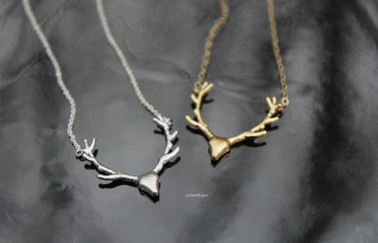 Simple Antler Necklace Christmas Elk Reindeer Pendant Necklace Female Clavicle Chain Fawn Antler Necklace Wholesale