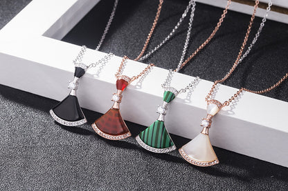 Elegant Simple Style Dresses Sterling Silver Plating Inlay Rhinestones Agate Shell Pendant Necklace