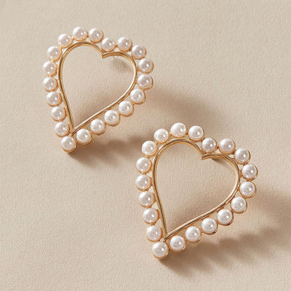 Fashion Pearl Heart-shaped Inlaid Rhinestone Hollow Earrings