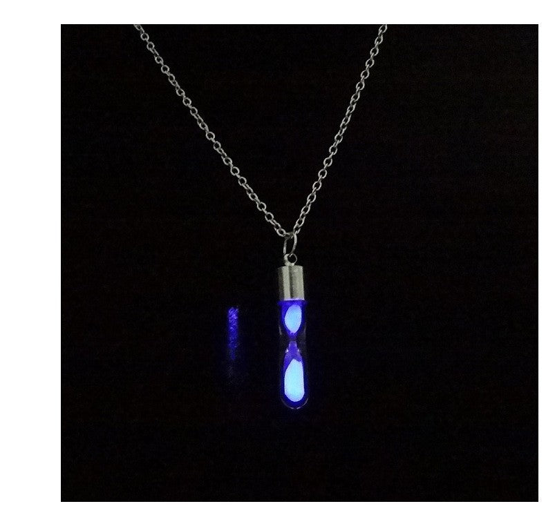 Simple Style Geometric Glass Copper Luminous Pendant Necklace 1 Piece