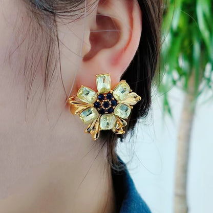 1 Pair Vintage Style Flower Plating Artificial Crystal Ear Studs