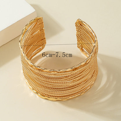 Commute Solid Color Gold Plated Metal Wholesale Bangle