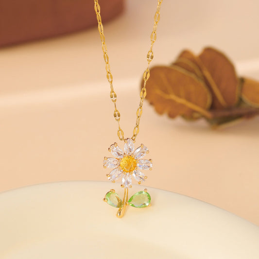 Minimalist Flower Stainless Steel Electroplating Necklaces