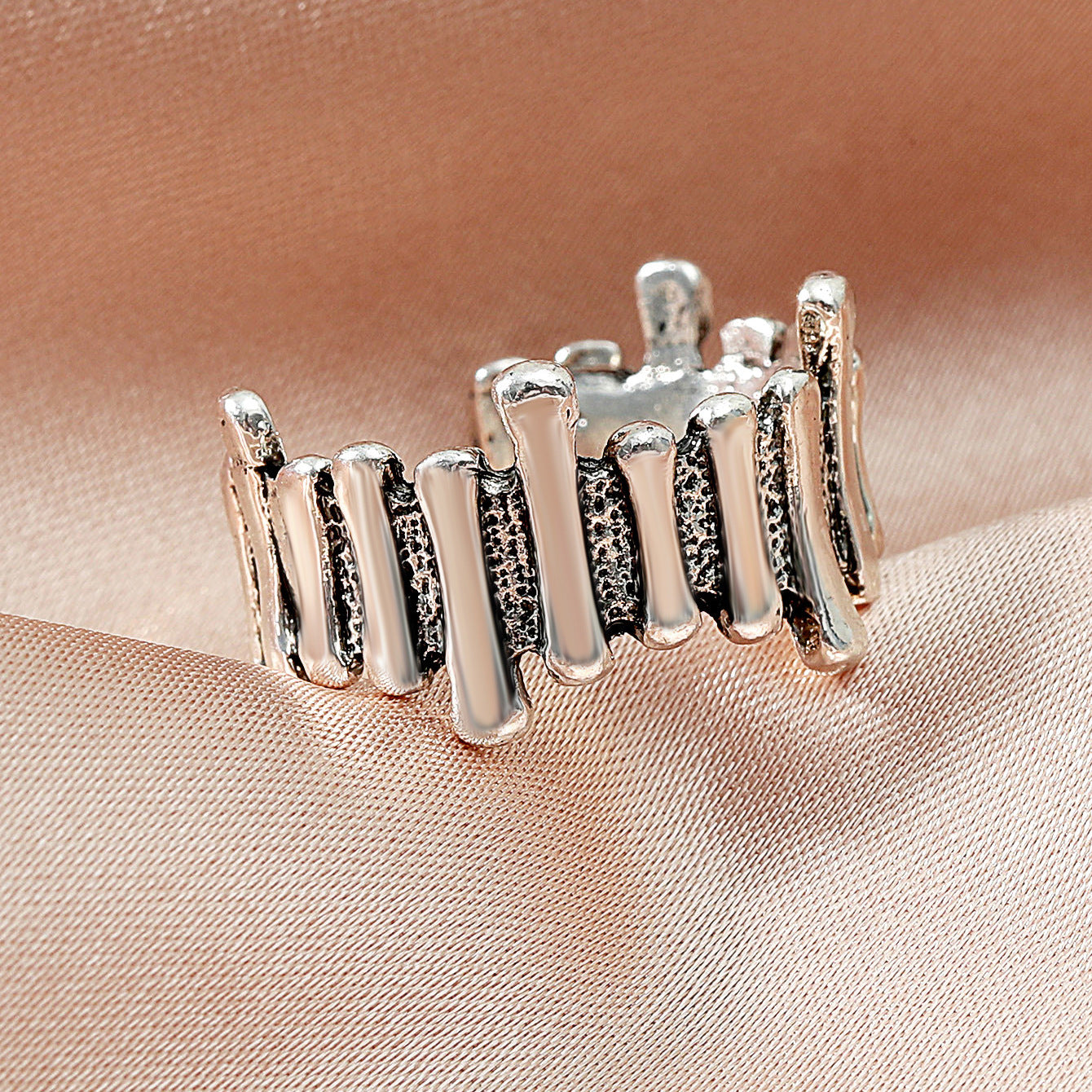 Fashion Irregular Vertical Stripes Ring