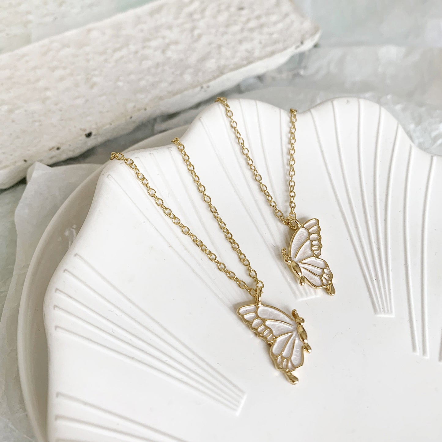 Sweet Simple Style Butterfly Alloy Plating Women's Pendant Necklace