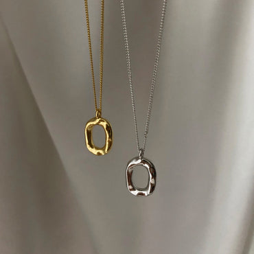 Simple Oval Donut Clavicle Chain Irregular Pattern Niche Design Necklace
