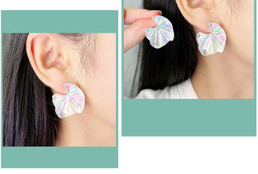 1 Pair Simple Style Waves Arylic Ear Studs